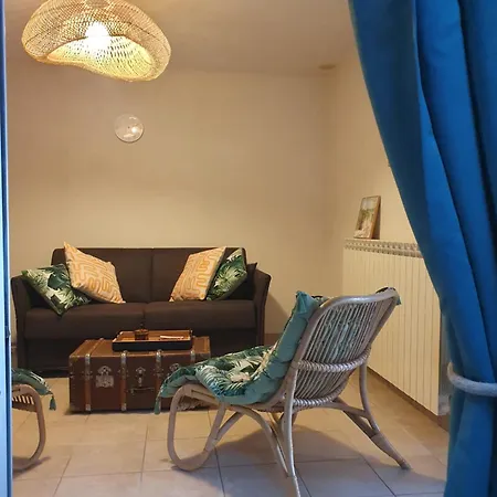 A 200m De La Maison Confortable Casa de Férias *